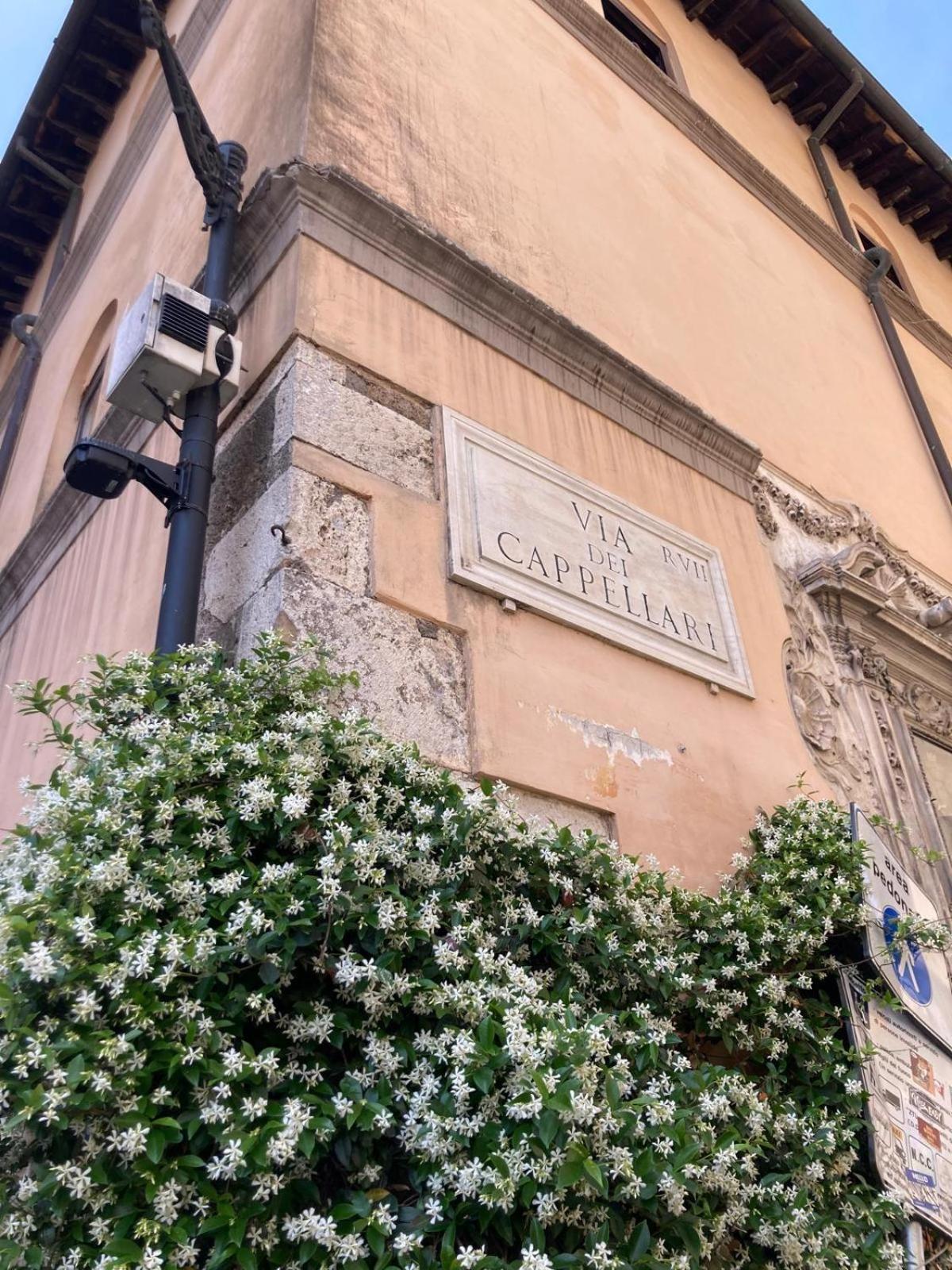 Apartment Iflat Historic Flat In Campo De Fiori Rom
